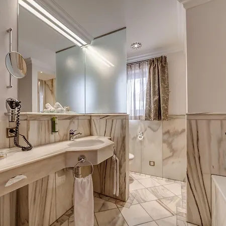 Belarosa & Wellness Szálloda