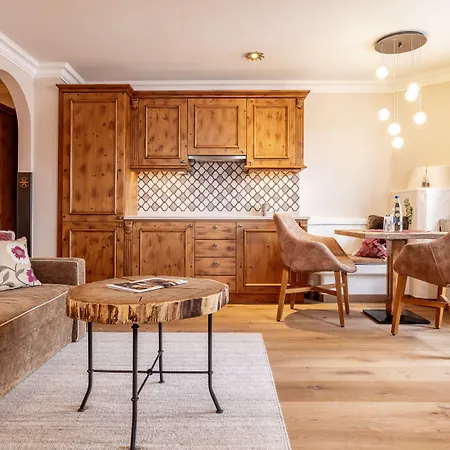 Belarosa Suiten&wellness 4*