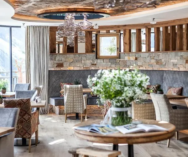 Belarosa & Wellness 酒店 4*