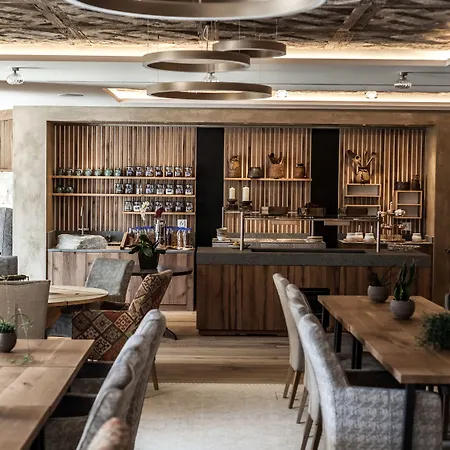 호텔 Belarosa & Wellness 4*